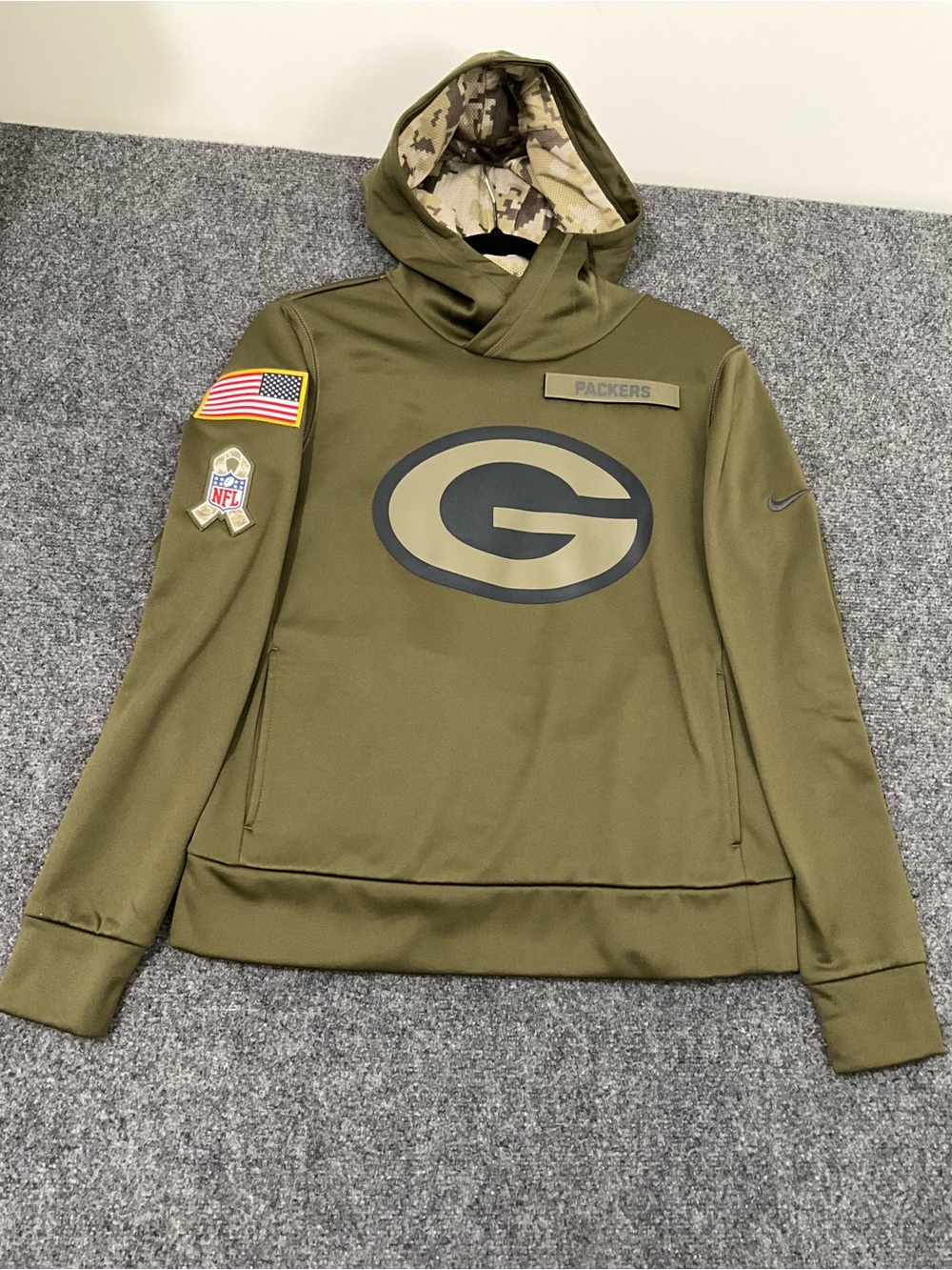 NFL Green Bay Packers Olive Crewneck Pullover with Camo Hood Lining Size S